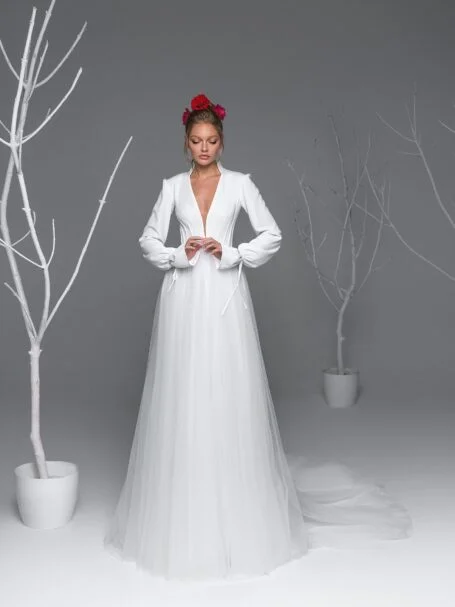 Straight wedding dress «Emma» | WONA Straight wedding dress «Emma» | WONA