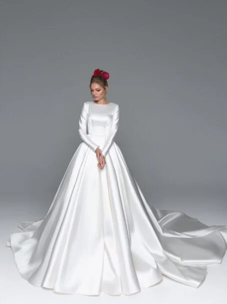 てるてる商品Eva Lendel Emma ウェディングドレス&長ベール Straight wedding dress «Emma» | WONA