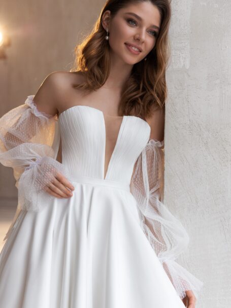 Straight wedding dress «Davina» with bow | WONA