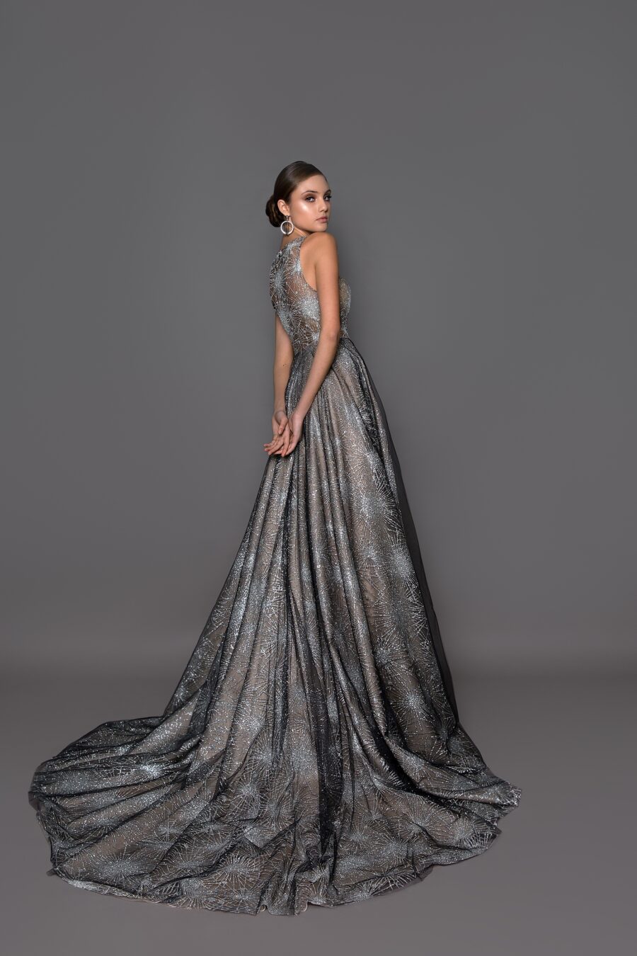 新品未使用 LOKA MOHAIR LONG GOWN GREY Applique Bell Sleeve Slit Gown by Nox Anabel MD129 – ABC Fashion