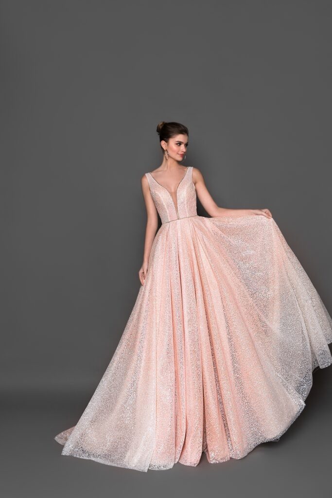 Floor length evening dress «19206» with open back | WONA