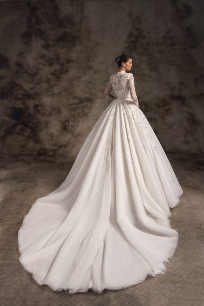 First Look: Wona Concept 2023 Wedding Dresses — “Notte d'Opera” Couture  Bridal Collection