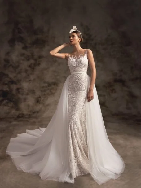 Boat wedding dress «Bordo» with slit | WONA