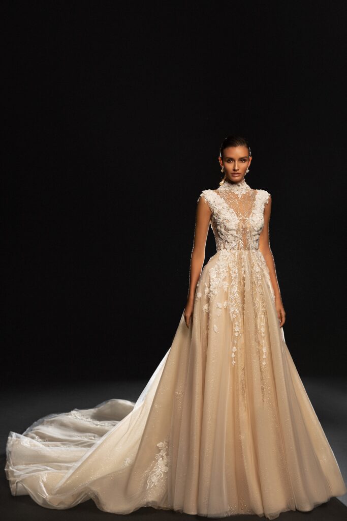 Buttons wedding dress «Kaitana» | WONA