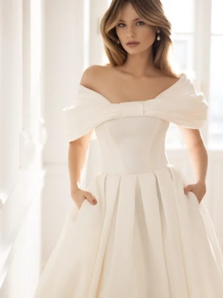 Diva dress 1 by Eva Lendel from Less is More 2023