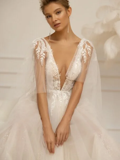 V-back wedding dress «Danika» with detachable overskirt | WONA V-back wedding dress «Danika» with detachable overskirt | WONA