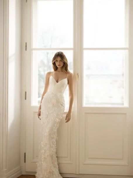 V-back wedding dress «Danika» with detachable overskirt | WONA V-back wedding dress «Danika» with detachable overskirt | WONA