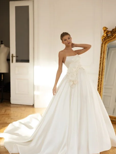 Oranta dress by Eva Lendel from Less is More 2023