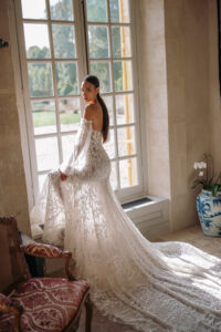Arwen 2 wedding dress by woná concept from atelier collection