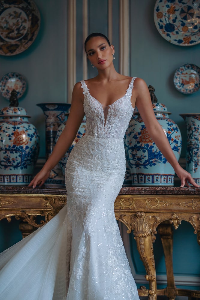 Braga 1 wedding dress by woná concept from atelier collection
