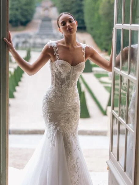 Boat wedding dress Honey | WONA Boat wedding dress Honey | WONA