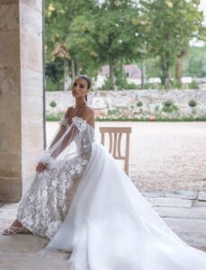 Karter 2 wedding dress by woná concept from atelier collection