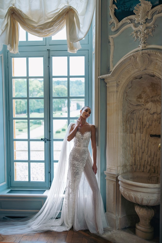 Voyage 3 wedding dress by woná concept from atelier collection