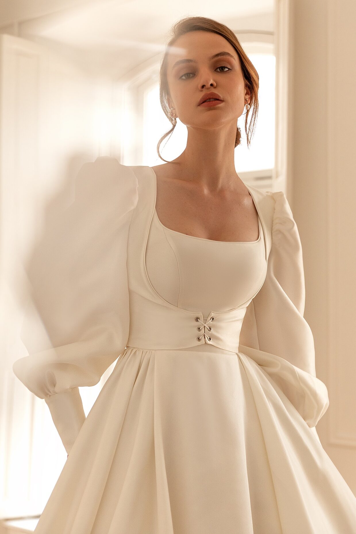 Closed wedding dress «mary» with detachable bolero