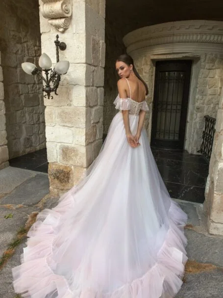 Low back wedding dress «Angel» | WONA