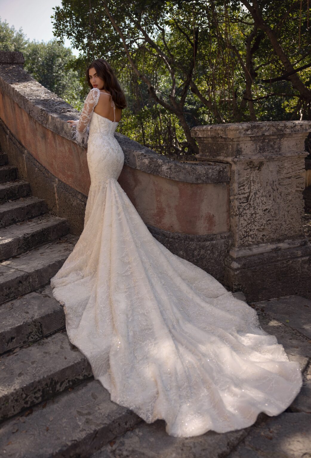 Difference between mermaid, trumpet, and fit & flare wedding dresses