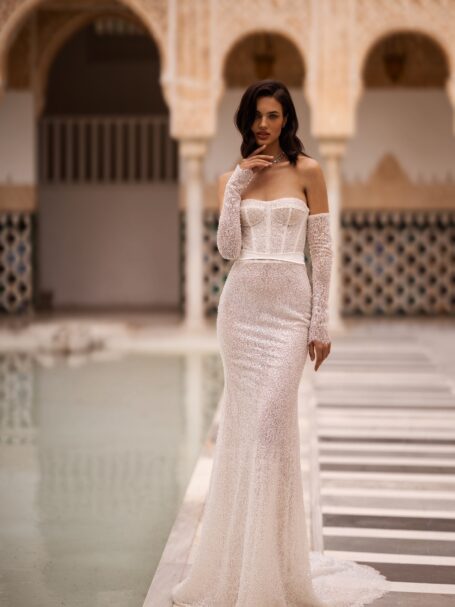 V-back wedding dress «Page» | WONA V-back wedding dress «Page» | WONA