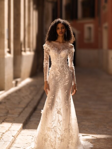 Reina 3 dress by WONA Concept from Alma de Oro collection