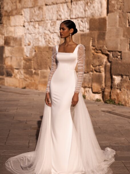 Satie 5 dress by WONA Concept from Alma de Oro collection