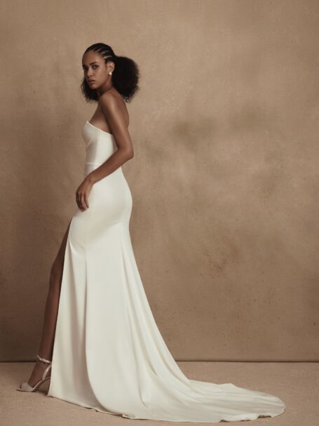 Brava 2 wedding dress by WONÁ Concept from Personality collection