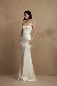 Cassandra 4 wedding dress by woná concept from personality collection
