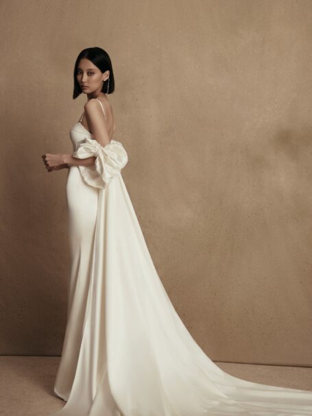 Cassandra 5 wedding dress by WONÁ Concept from Personality collection