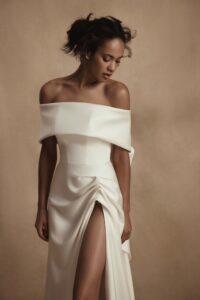 Keltie 1 wedding dress by woná concept from personality collection