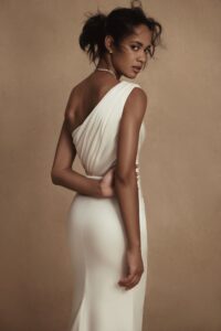 Rue 3 wedding dress by woná concept from personality collection