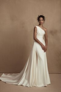Rue 6 wedding dress by woná concept from personality collection