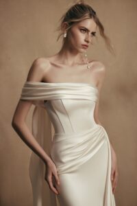 Selfina 1 wedding dress by woná concept from personality collection