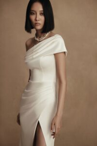 Sloan 3 wedding dress by woná concept from personality collection