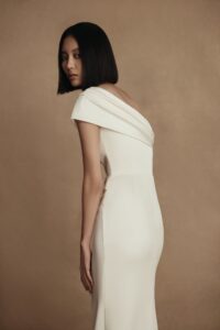 Sloan 4 wedding dress by woná concept from personality collection