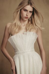 Tessa 1 wedding dress by woná concept from personality collection