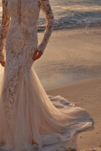 West 2 wedding dress by woná concept from atelier signature collection