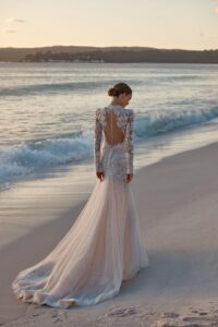 West 8 wedding dress by woná concept from atelier signature collection