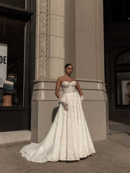 Kay 1 wedding dress by WONÁ Concept from URBAN ELEGANCE