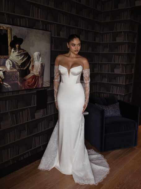 Nicole 1 wedding dress by WONÁ Concept from URBAN ELEGANCE