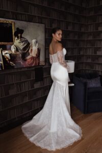 Nicole 4 wedding dress by woná concept from urban elegance