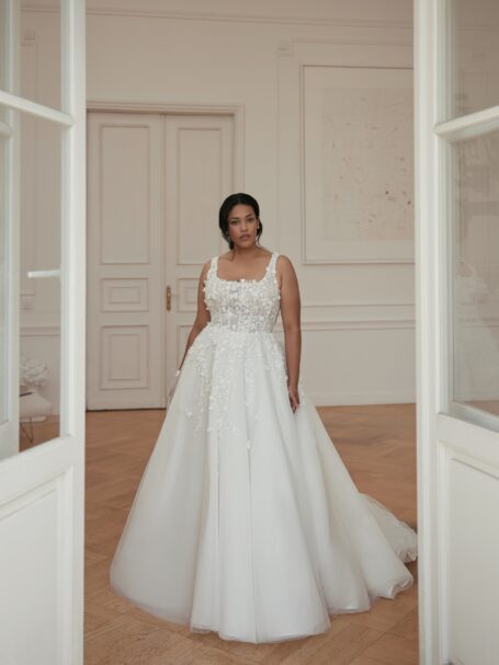 Wedding dresses for plus size women in ...