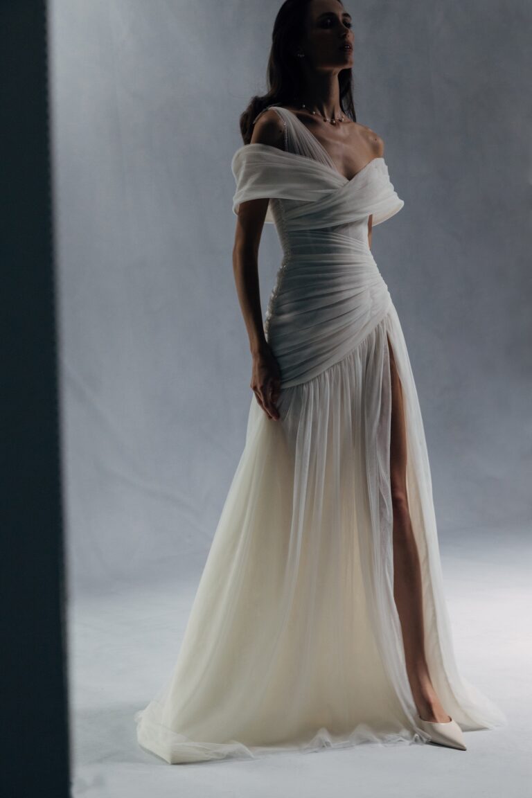 Different types of wedding dresses: all about silhouettes shapes