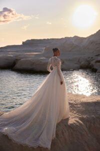 Eva lendel venus wedding dress linden 3