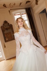 Lauder 2 wedding dress by wona concept from atelier lumiere collection